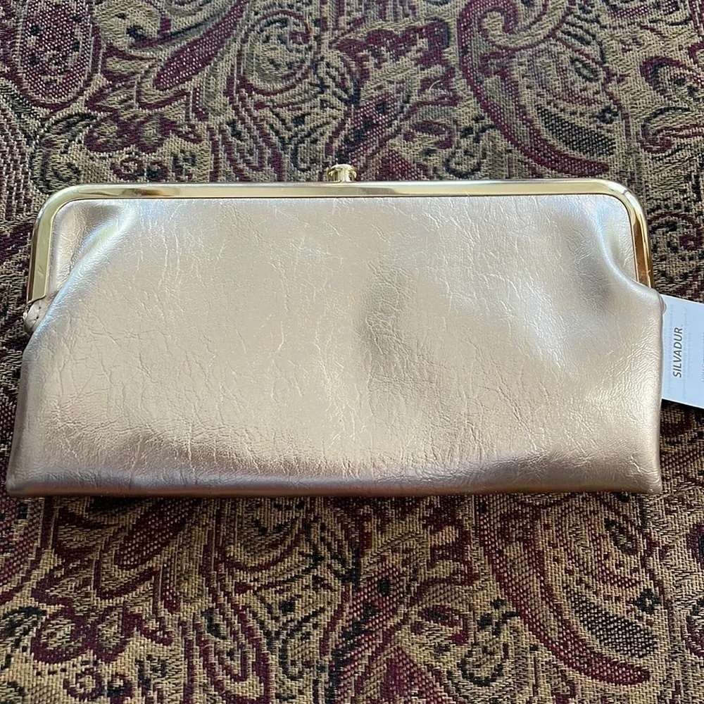 Light gold clutch that is actually functional, lots of space, new - Picture 5 of 6